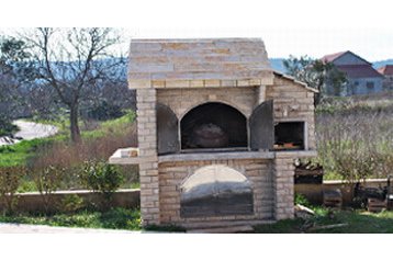 Pension de famille Neviđane 4